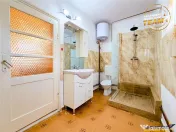 Casa cu anexe si 1.169 mp teren intravilan, in Zagon, judetu 