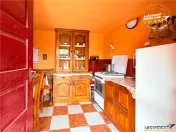 Casa cu anexe si 1.169 mp teren intravilan, in Zagon, judetu 