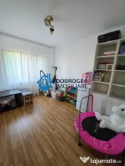 ETAJ 1 , 3 CAMERE DECOMANDAT -ZONA E3