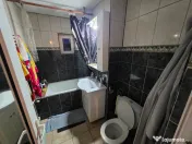 Apartament 3 camere zona Poarta 6