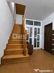 Casa individuala 5 camere, independenta energetic - Dobrovat 