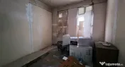 Casă pe parter, curte proprie, Metrou Basarab 
