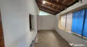Casa individuala cu 4 camere, curte generoasa si anexa in Pl 