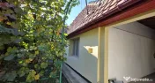 Casa individuala cu 4 camere, curte generoasa si anexa in Pl 