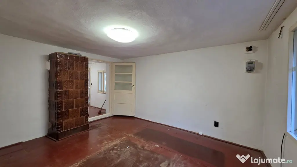 Casa individuala cu 4 camere, curte generoasa si anexa in Pl - Timisoara (Timis)
