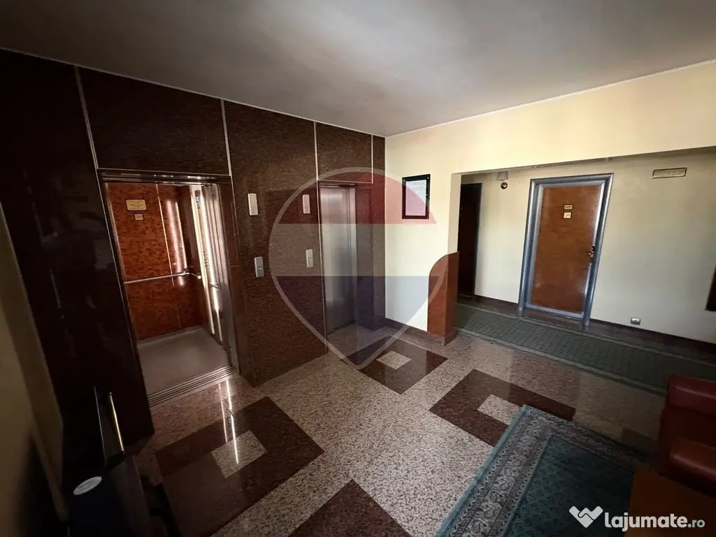 Spatiu de birouri cu priveliste - Etaj 5 la Hotel Carpati Baia Mare - Baia Mare (Maramures)