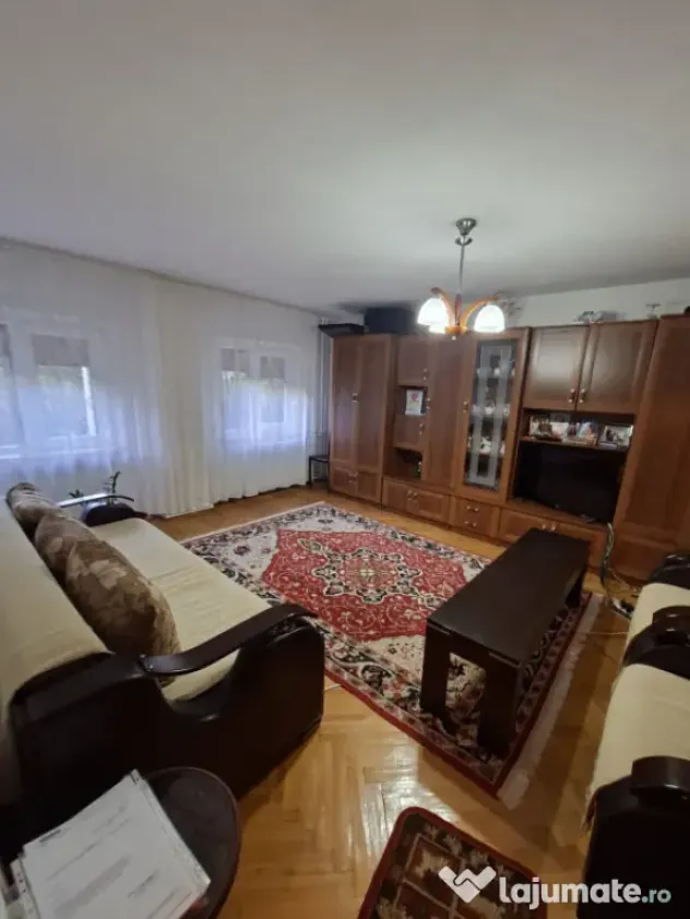 Apartament 3 camere, 78 mp, zona George Enescu - Craiova (Dolj)