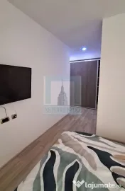 Vând apartament 3 camere decomandat-zona Tractorul/Isaran 