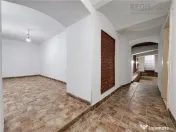 Spatiu comercial langa Piata Sfatului pe str Muresenilor