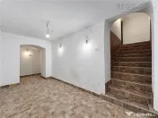 Spatiu comercial langa Piata Sfatului pe str Muresenilor