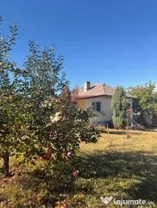 Casa parter, 83 mp, teren 898 mp, Dobretu