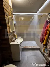 Apartament 2 camere, decomandat, zona Blocuri 