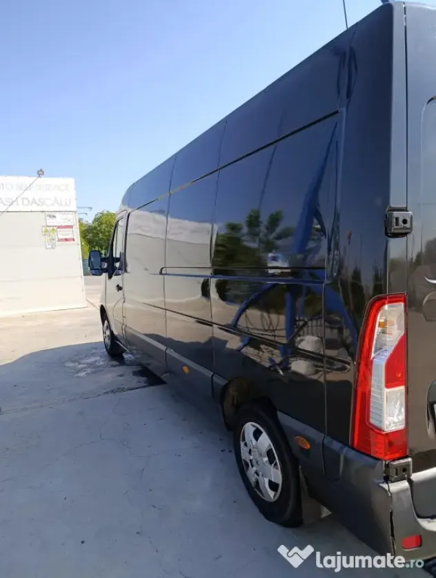 Nissan NV400 2.3 dCi 2014 – echipată curierat, rafturi incluse