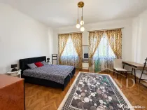 APARTAMENT LA CASĂ | 82 MP | CURTE | TERASĂ | ZONĂ CENTRA
