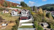 Casă / Vilă cu 15 camere de vânzare în zona Brebina 
