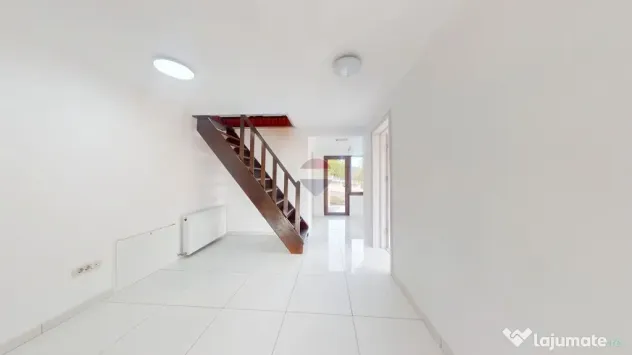 Casă / Vilă cu 15 camere de vânzare în zona Brebina - Zarnesti (Brasov)