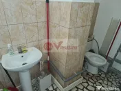 De vanzare spatiu comercial cu 4 camere, Port, 85.000 euro 