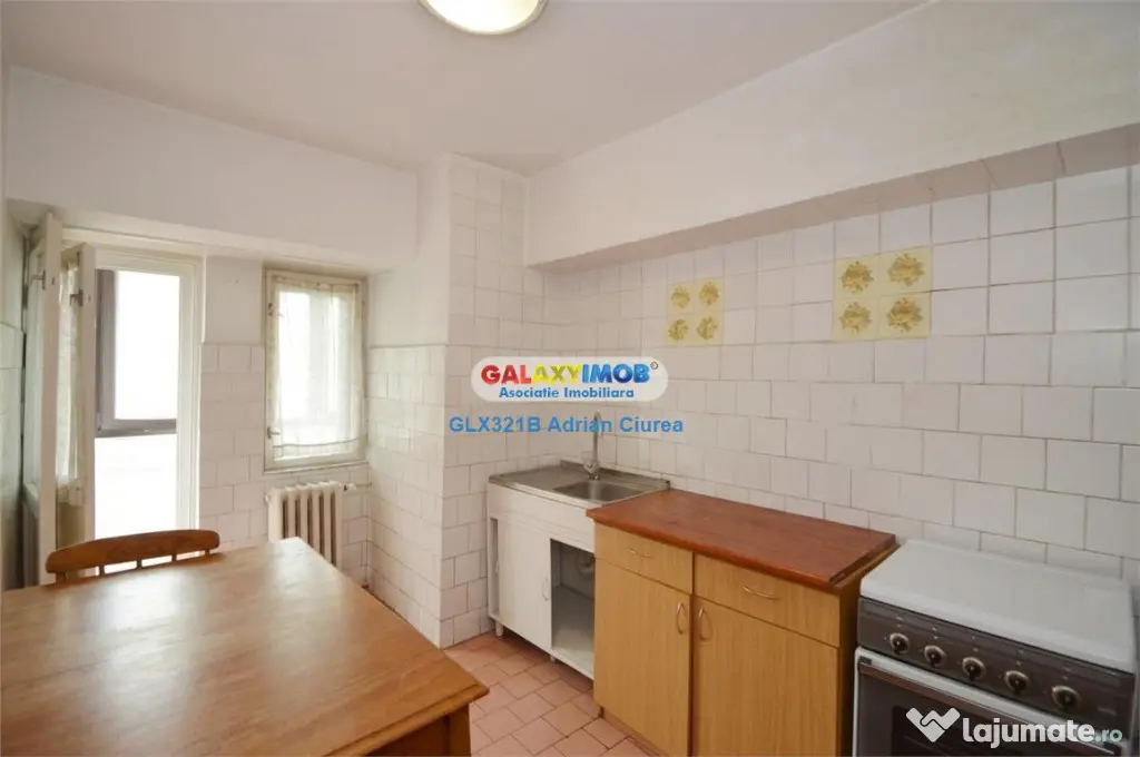 Stradal | Decebal | 3 Camere | Etaj 2 | 85 MP | 2 Bai | 4 Ba - Bucuresti (Bucuresti-Ilfov)