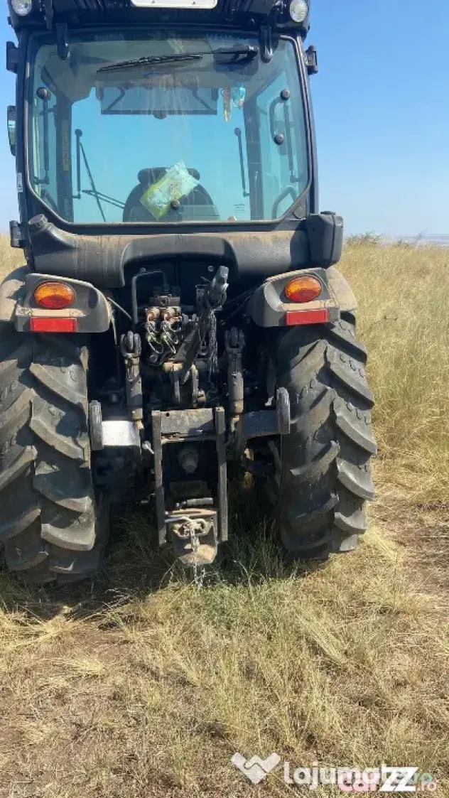 Tractor MCCORMICK - Buzau (Buzau)