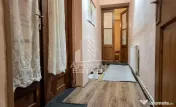 Apartament la casa, 3 camere Etaj 1 