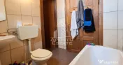 Apartament la casa, 3 camere Etaj 1 
