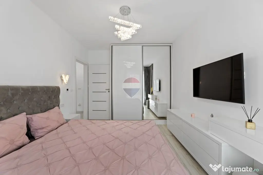 Apartament modern cu 3 camere de vânzare - Adora Park - Arad (Arad)