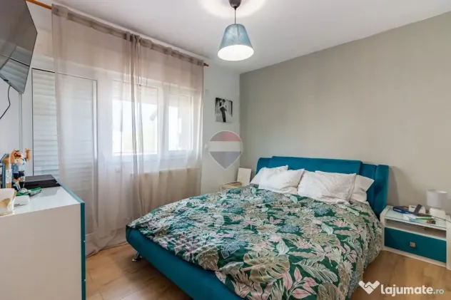 Casă / Vilă de vanzare cu 6 camere in Corbeanca, autobuz, mega image - Corbeanca (Bucuresti-Ilfov)
