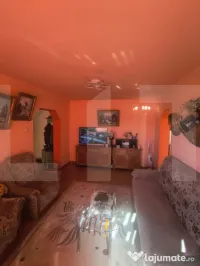 Apartament 3 camere de vânzare – Strada Păcii 