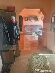 Apartament 3 camere de vânzare – Strada Păcii