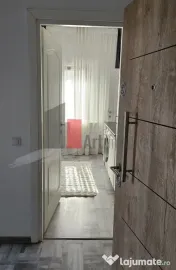 Închiriem apartament 3 camere- Lujerului+Loc de parcare 