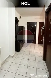 Apartament cu 3 camere de vânzare strada Petru Rareș