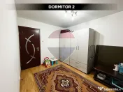 Apartament cu 3 camere de vânzare strada Petru Rareș