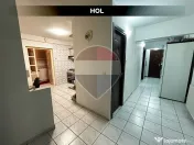 Apartament cu 3 camere de vânzare strada Petru Rareș
