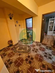 DE VÂNZARE – APARTAMENT CU 3 CAMERE ÎN ROMAN! 