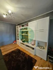 DE VÂNZARE – APARTAMENT CU 3 CAMERE ÎN ROMAN! 