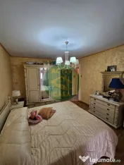 DE VÂNZARE – APARTAMENT CU 3 CAMERE ÎN ROMAN! 