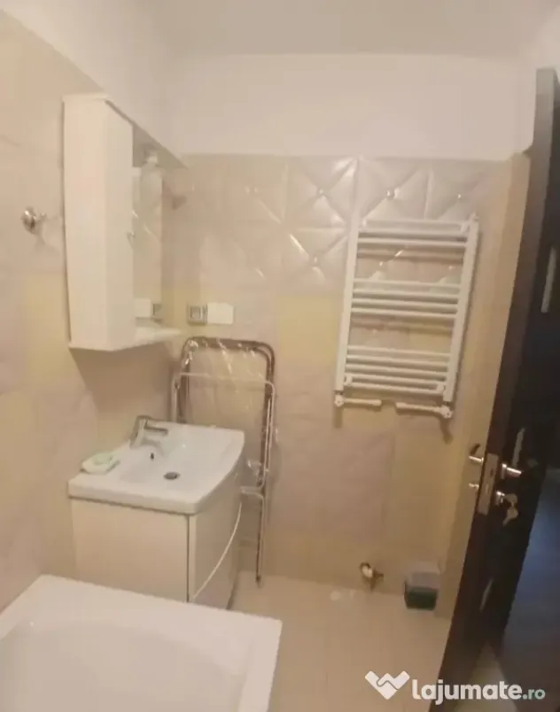 Ap 1 camera, Zona Palas cu loc parcare - Iasi (Iasi)