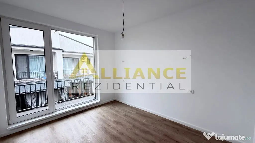 Duplex de vanzare - 4 camere -3 bai-700 M de STV - Berceni (Bucuresti-Ilfov)