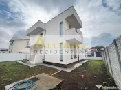 Casa Individuala - 5 camere - 2 bai - 300mp teren