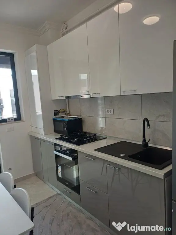 Apartament 2 camere decomandat+loc parcare -zona Compozitori - Constanta (Constanta)