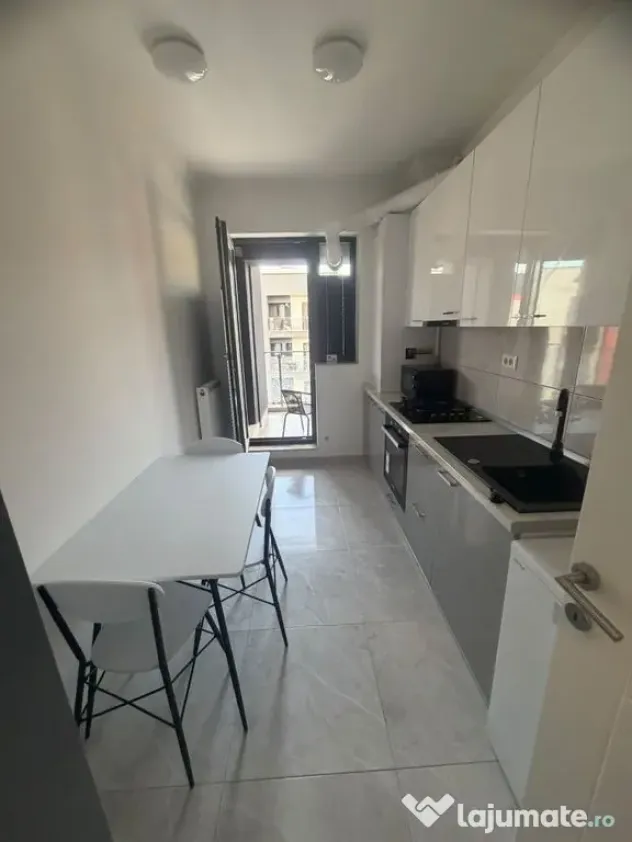 Apartament 2 camere decomandat+loc parcare -zona Compozitori - Constanta (Constanta)