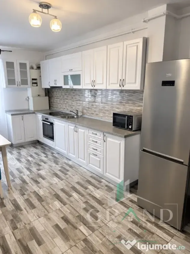 Ap 2 camere | BALCON | PARCARE | Zona VIVO-Razoare - Cluj-Napoca (Cluj)