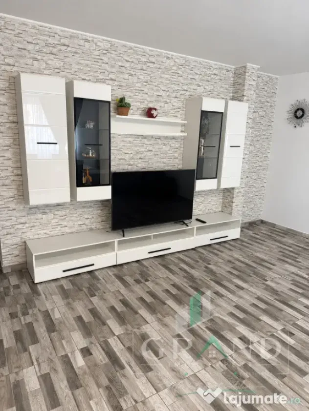Ap 2 camere | BALCON | PARCARE | Zona VIVO-Razoare - Cluj-Napoca (Cluj)