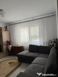 Vand garsoniera Dobroesti +parcare 