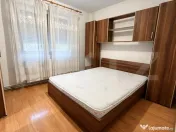 Ap. 3 camere, decomandat, mobilat, etaj intermediar, parcare 