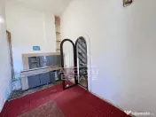 Apartament cu 3 camere la casa,curte comuna in zona Odobescu Timisoara