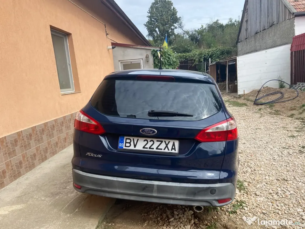 FORD Focus 2013 — imagine 4