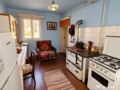 Casă cu teren generos de 40 ari și panoramă deosebită ?