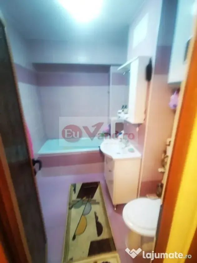 De vanzare apartament cu 3 camere Mazepa 1, BR-uri, etaj 4/10, 98.000 E - Galati (Galati)