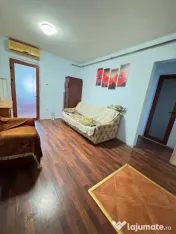Apartament cu 2 camere decomandate de vânzare în zona CET, 